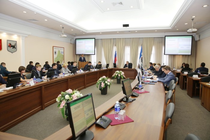 В Иркутской области будут созданы фонд развития промышленности и фонд микрофинансирования.jpg